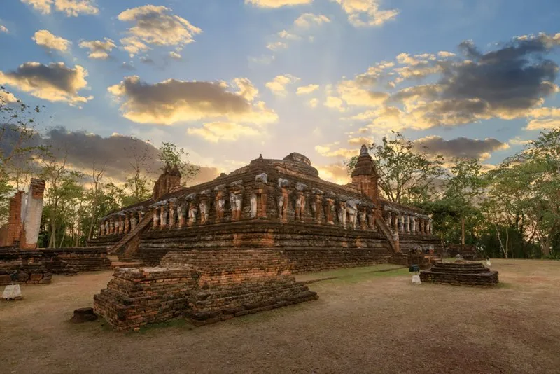 Kamphang Phet Historical Park