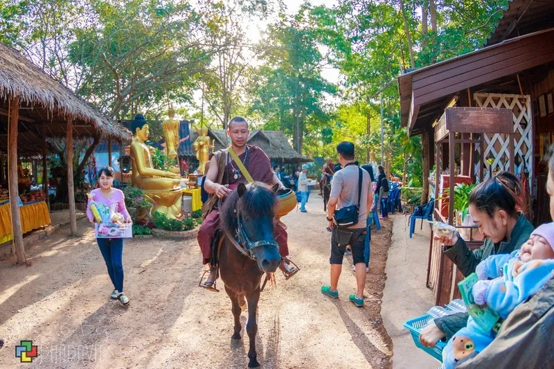 Wat Tham Pa Archa Thong