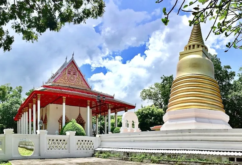 Wat Khao Phra Phutthabat Bang Sai