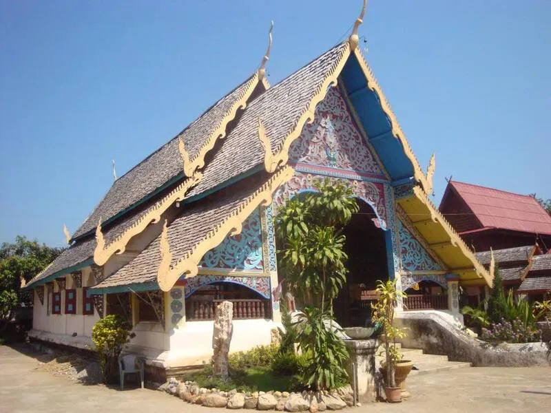 วัดบ้านก่อ