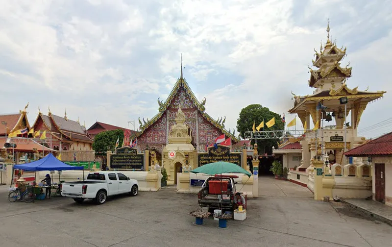 วัดล้อมแรด วัดล้อมแรด