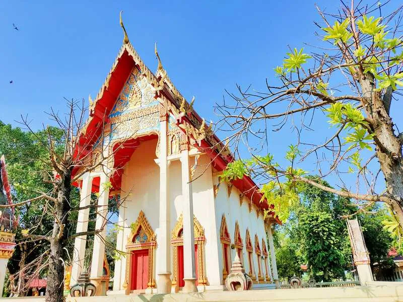 Wat Rerk Hrai Samkkhi