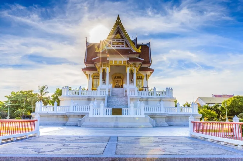 Phra Phuttha Sihing Hall