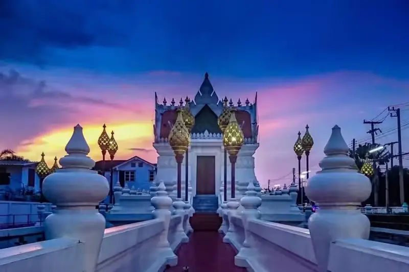 Phra Phanat Bodhi Hall