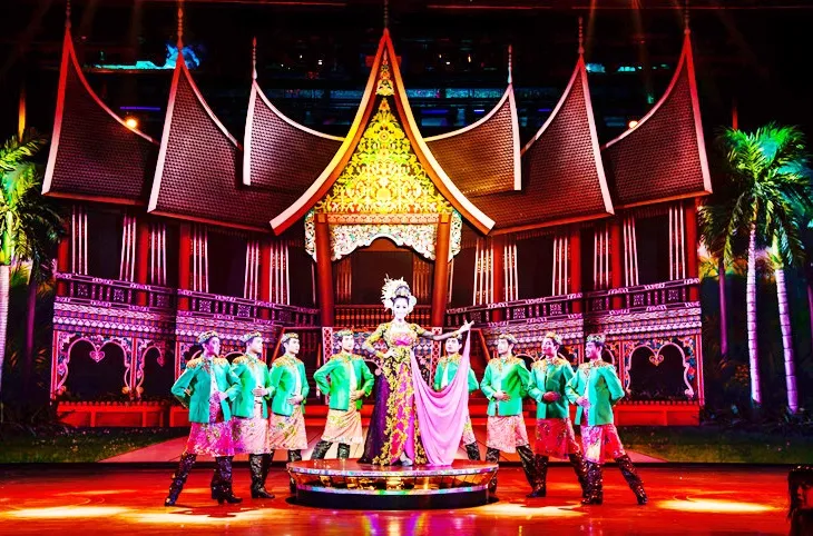 Alcazar Cabaret Shows