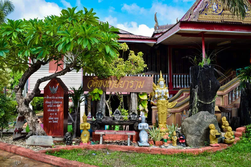 Wat Thong Thai Yaram