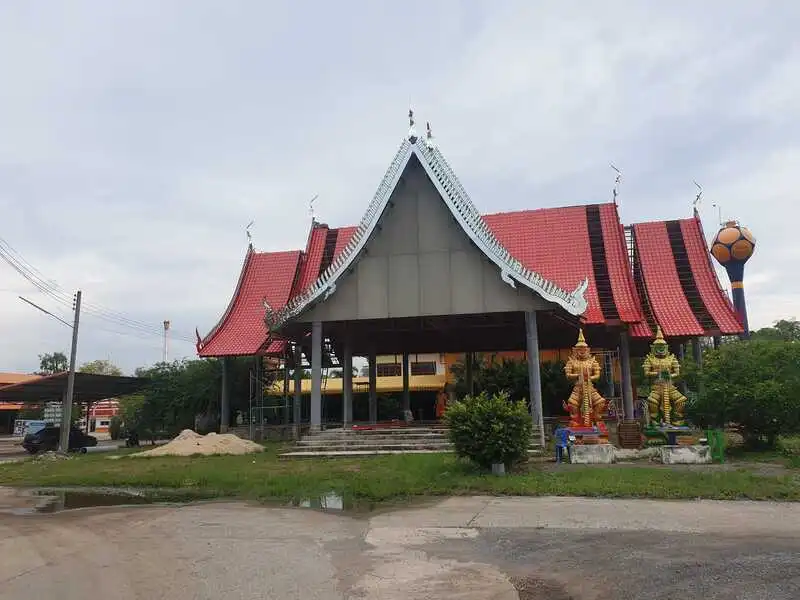 วัดกลางขุย วัดกลางขุย