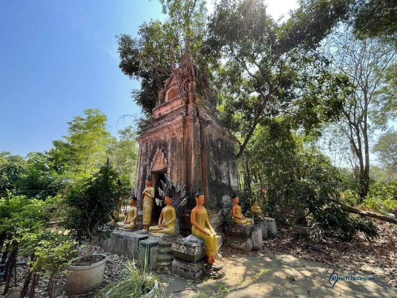 Wat Tha Chang Wat Tha Chang