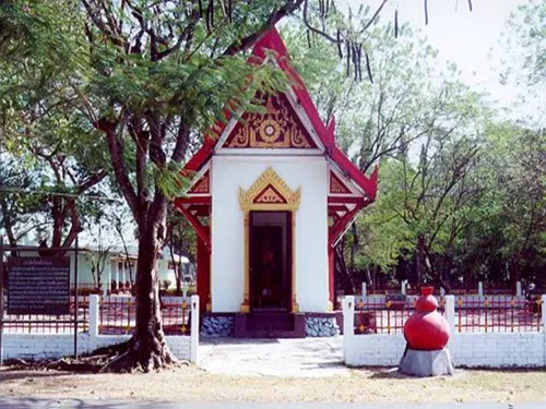 Chao Por Ton Krabok Shrine