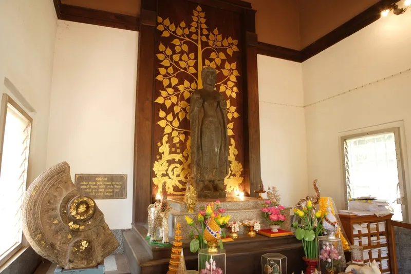 Luang Pho Dvaravati