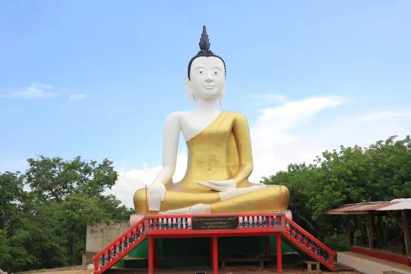 วัดเขาพรมชะแง้ วัดเขาพรมชะแง้