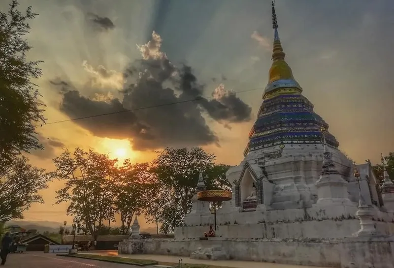 วัดพระธาตุขิงแกง