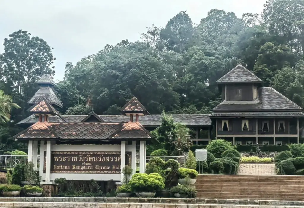 Rattanarangsan Palace Replica