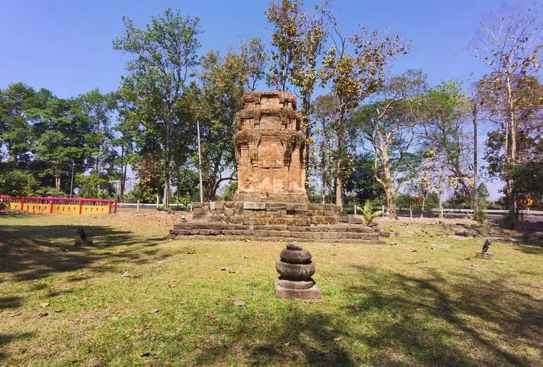 Prasat Tamnak Sai Prasat Tamnak Sai