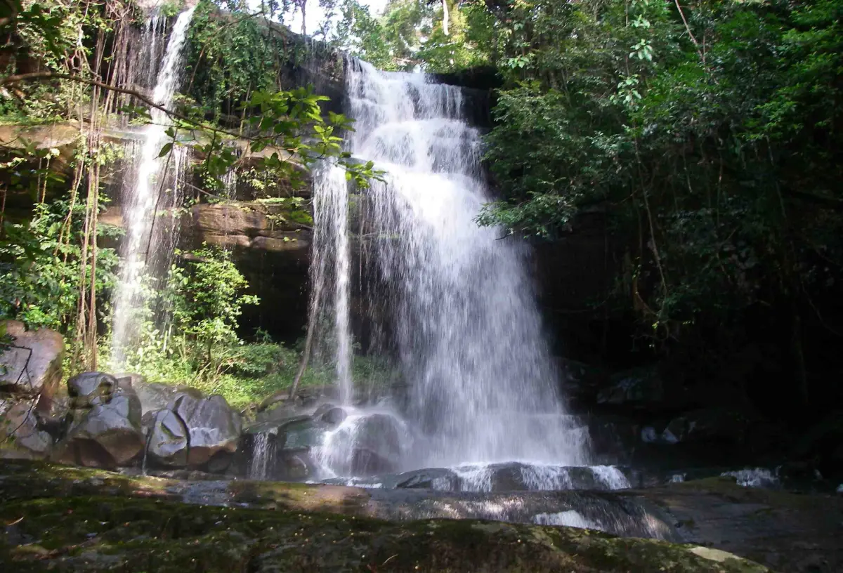 Na Trao Waterfall
