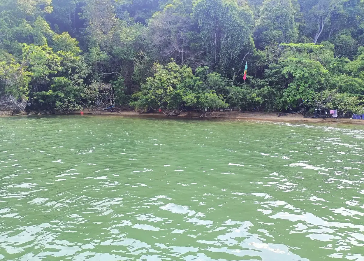 Sai Dam Beach