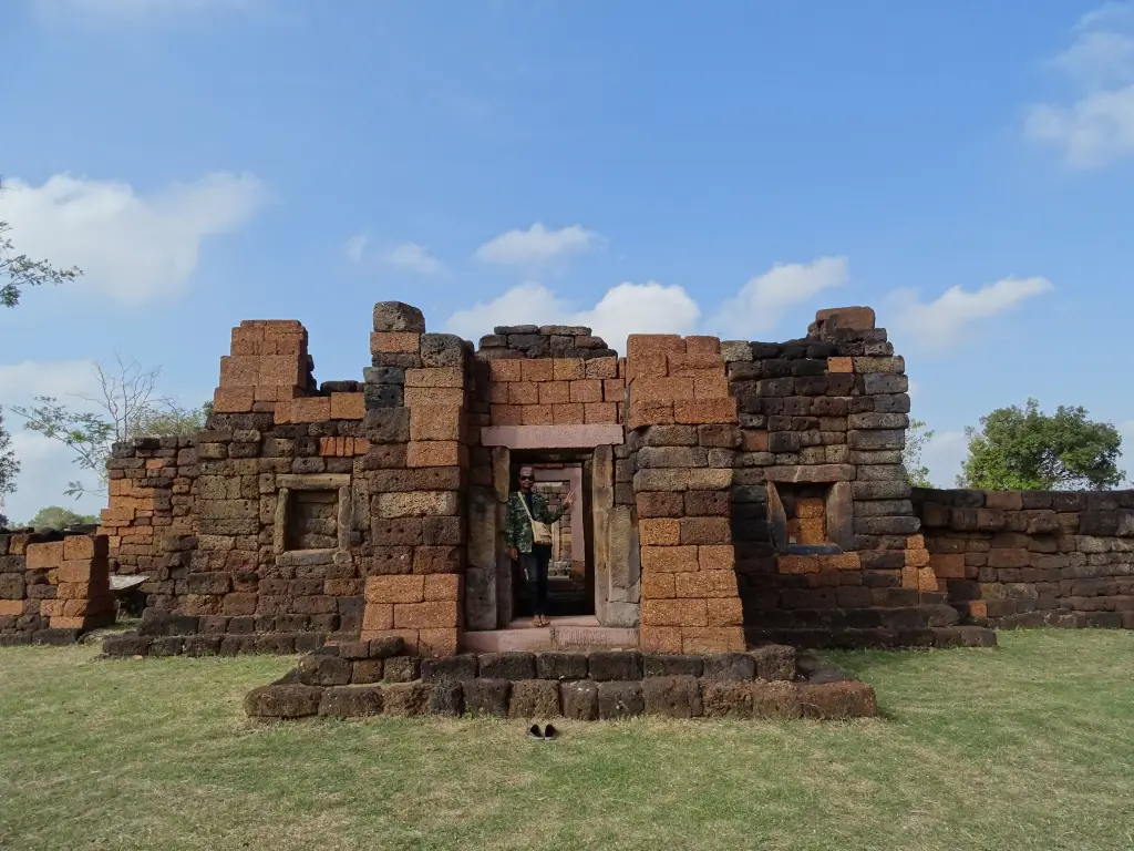 Prasat Ban Chang Pi Prasat Ban Chang Pi
