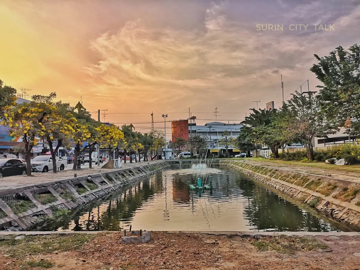 กำแพงเมืองคูเมือง กำแพงเมืองคูเมือง