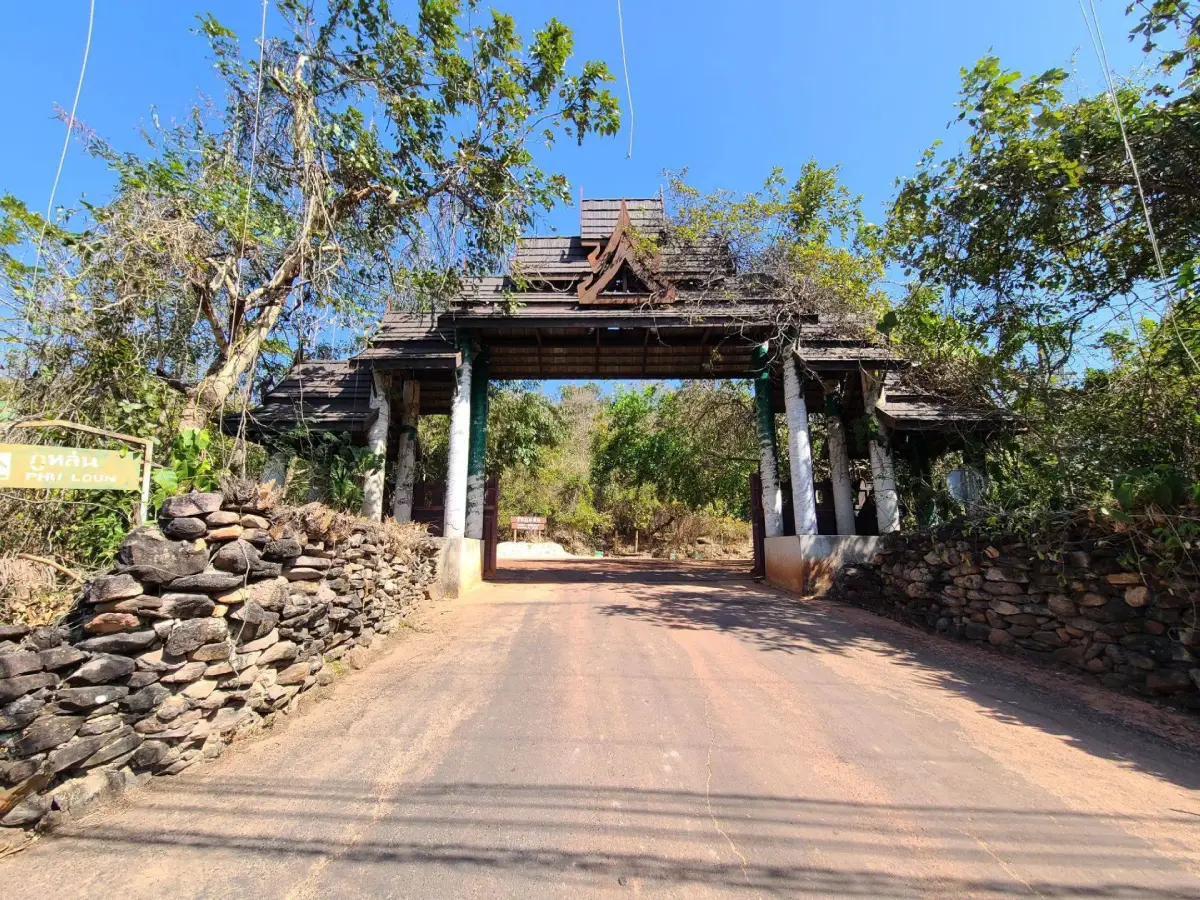 Wat Phu Lon Ubon Ratchathani early meditation site of Luang Pu Mun Bhuridatta