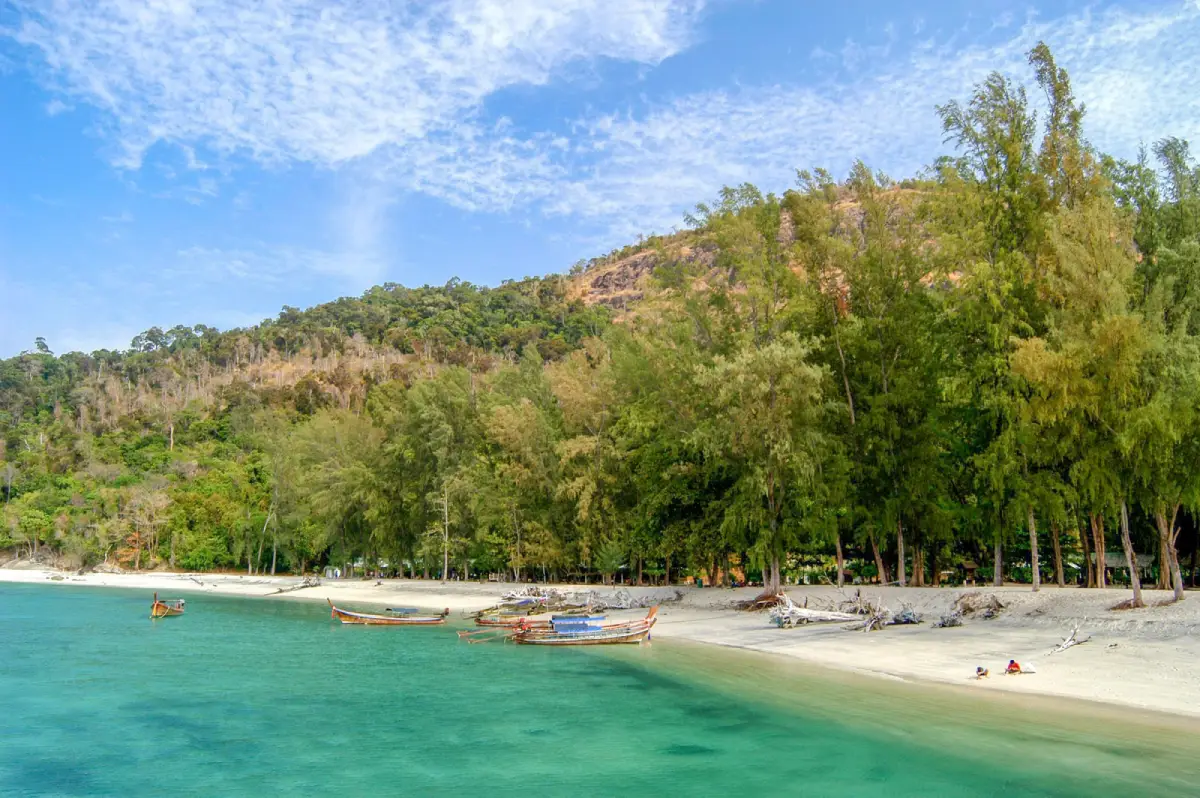 Mu Ko Adang Rawi in Satun, tropical islands with white beaches and coral reefs