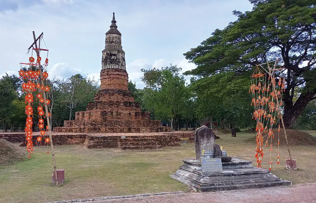 Phra That Ya Khu in Kalasin, an ancient Buddhist stupa within the archaeological landscape of Fa Daet Song Yang