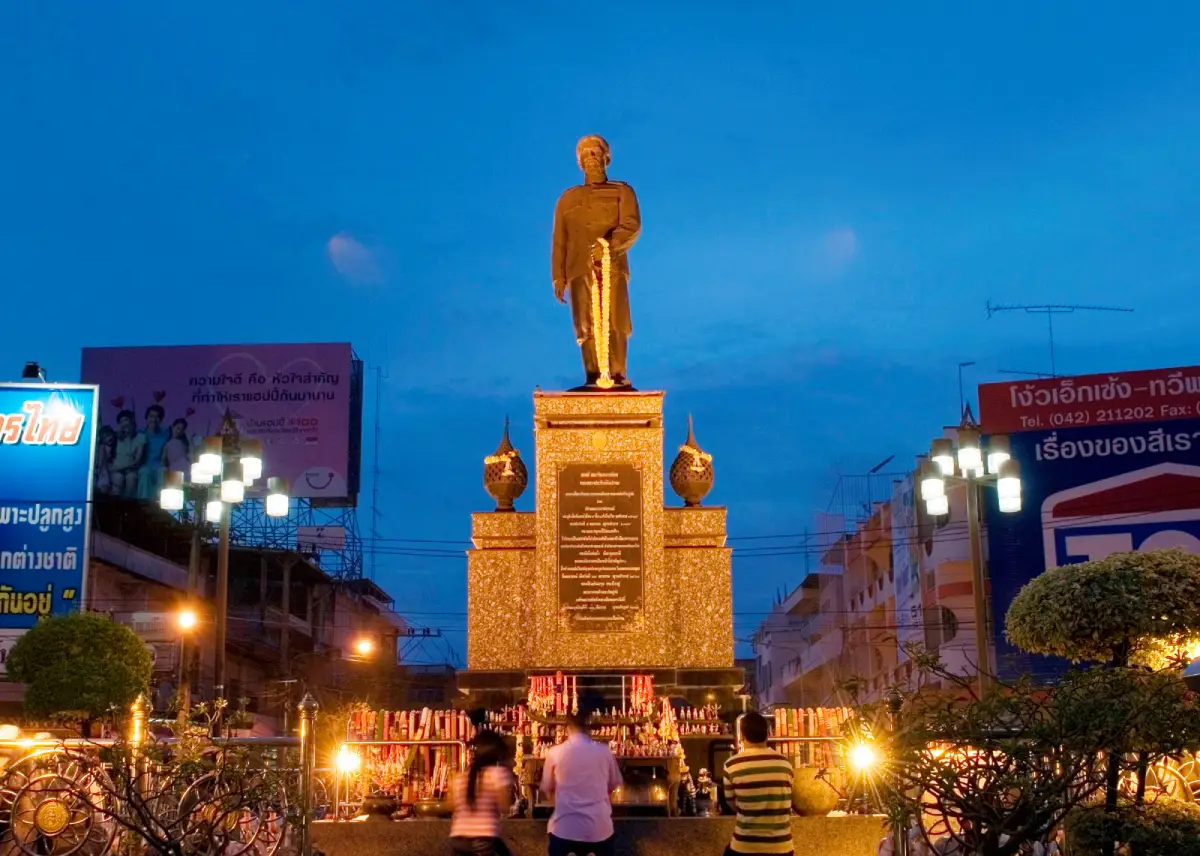 Monument of Krom Luang Prachaksinlapakhom