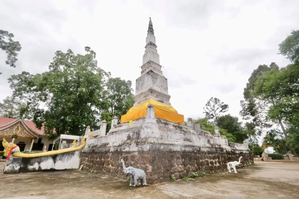 Phra That Don Kaew