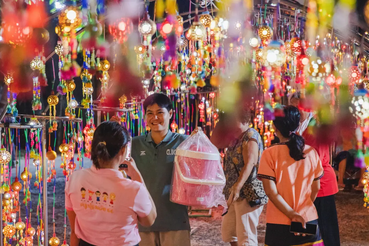 ประเพณีจุดไฟตูมกาออกพรรษาจังหวัดยโสธร