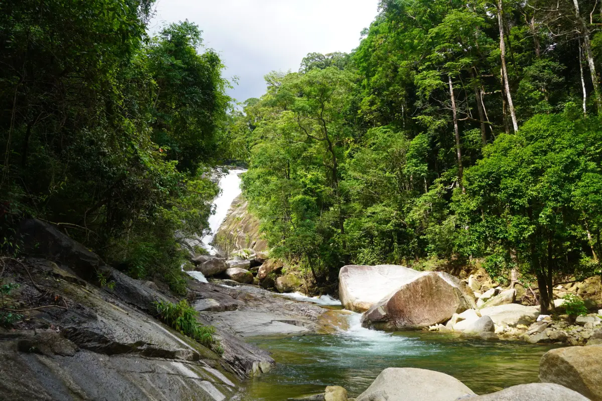 Sai Rung Waterfall