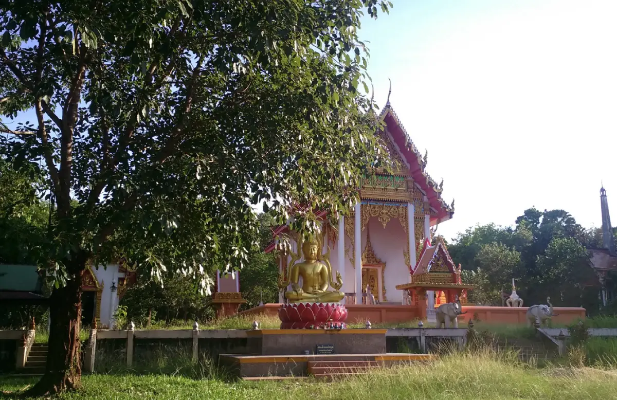 Wat Chomphu Sathit (Thung Yamu)