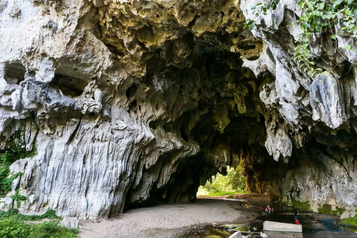Tham Kra Chaeng Cave