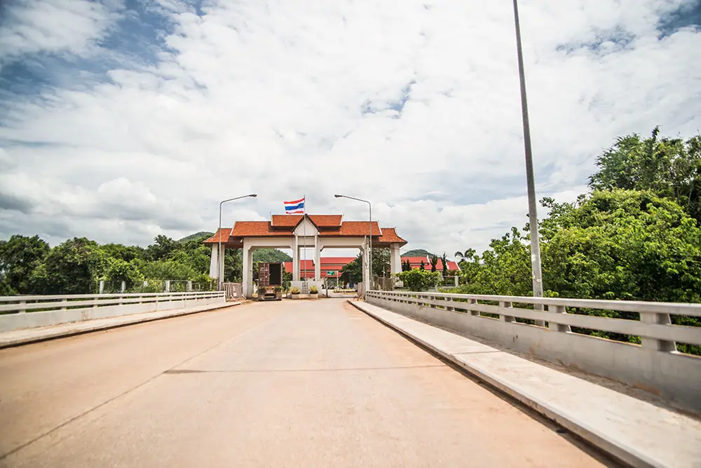 สะพานมิตรภาพน้ำเหืองไทย-ลาว สะพานมิตรภาพน้ำเหืองไทย-ลาว