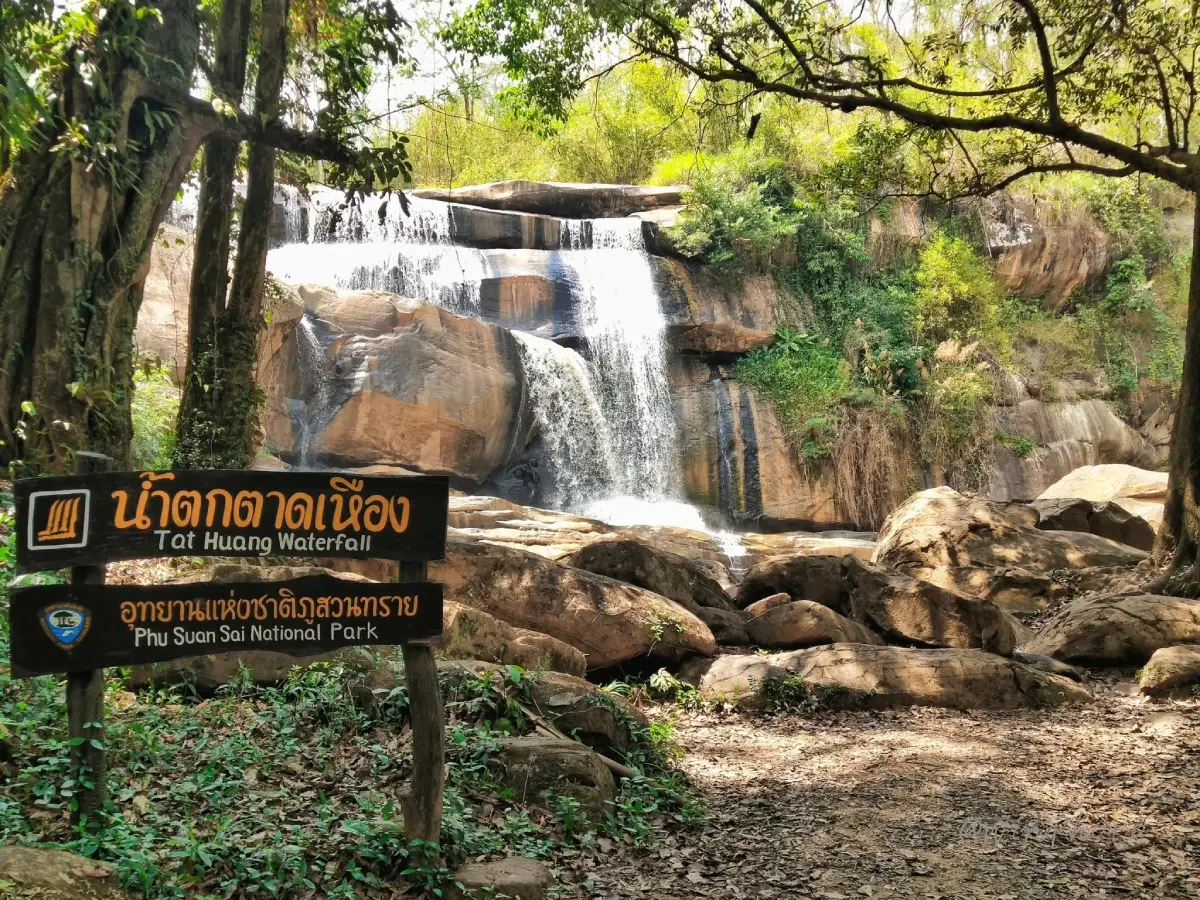 Tat Hueang Waterfall Thai Lao Waterfall Loei