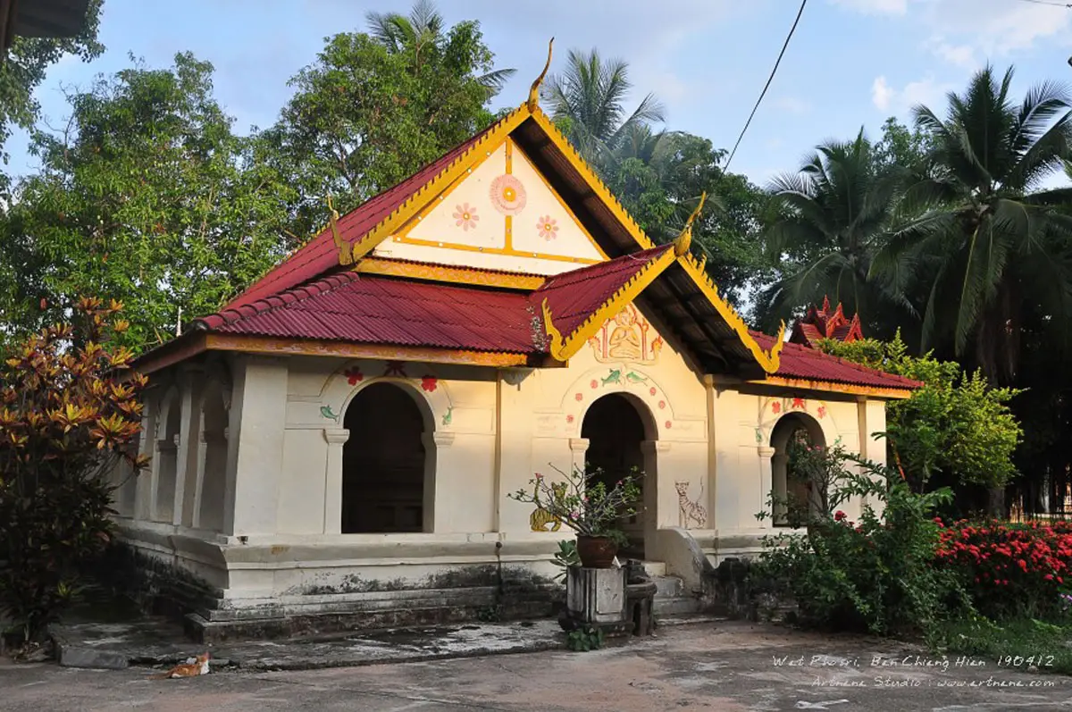 Wat Pho Si