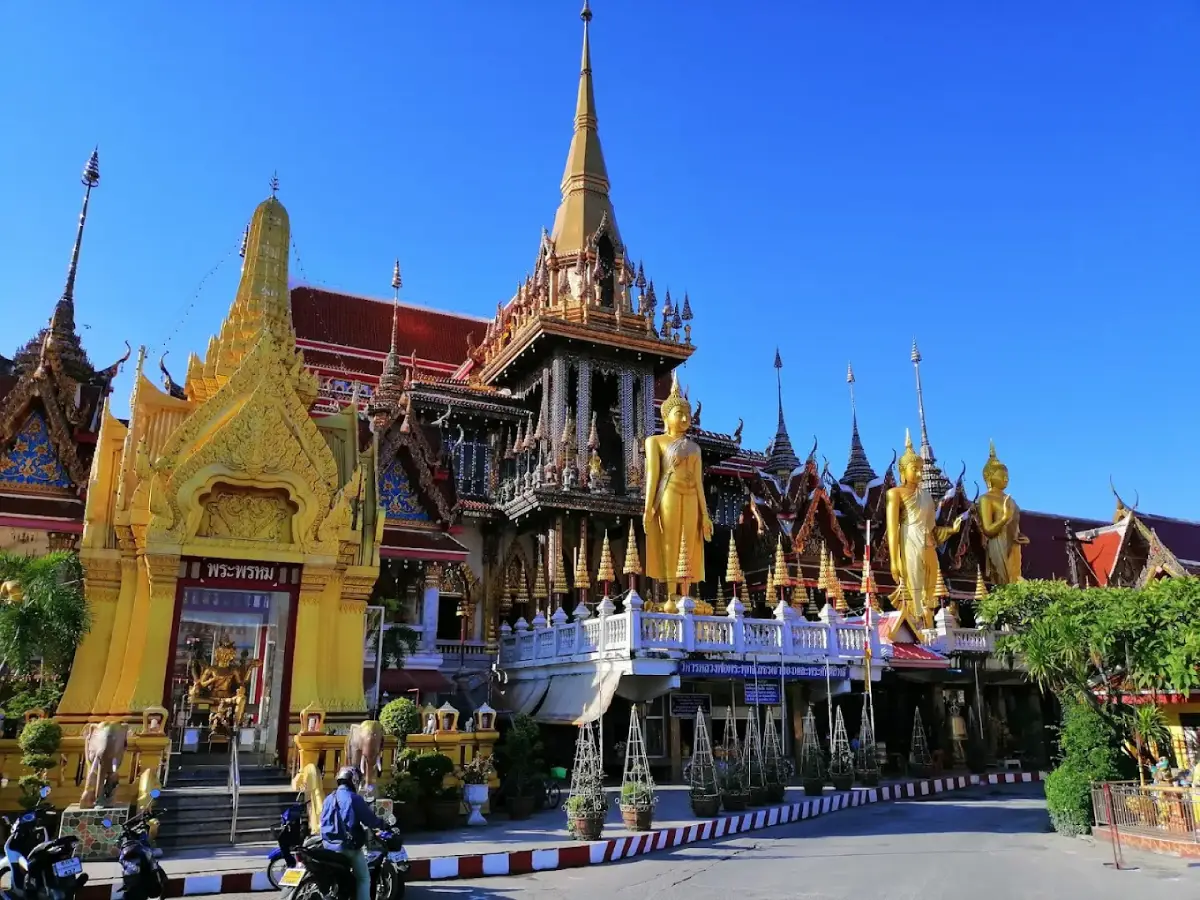 วัดลาดพร้าว พระเจดีย์ดาวดึงส์ เขตลาดพร้าว กรุงเทพมหานคร