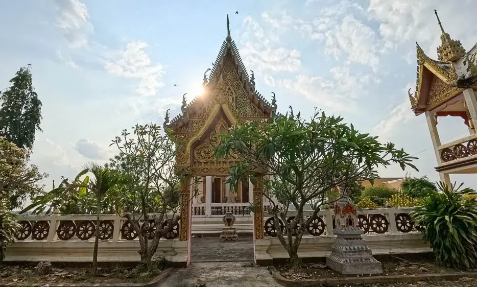 วัดสวายสอ (ถนนหัก)