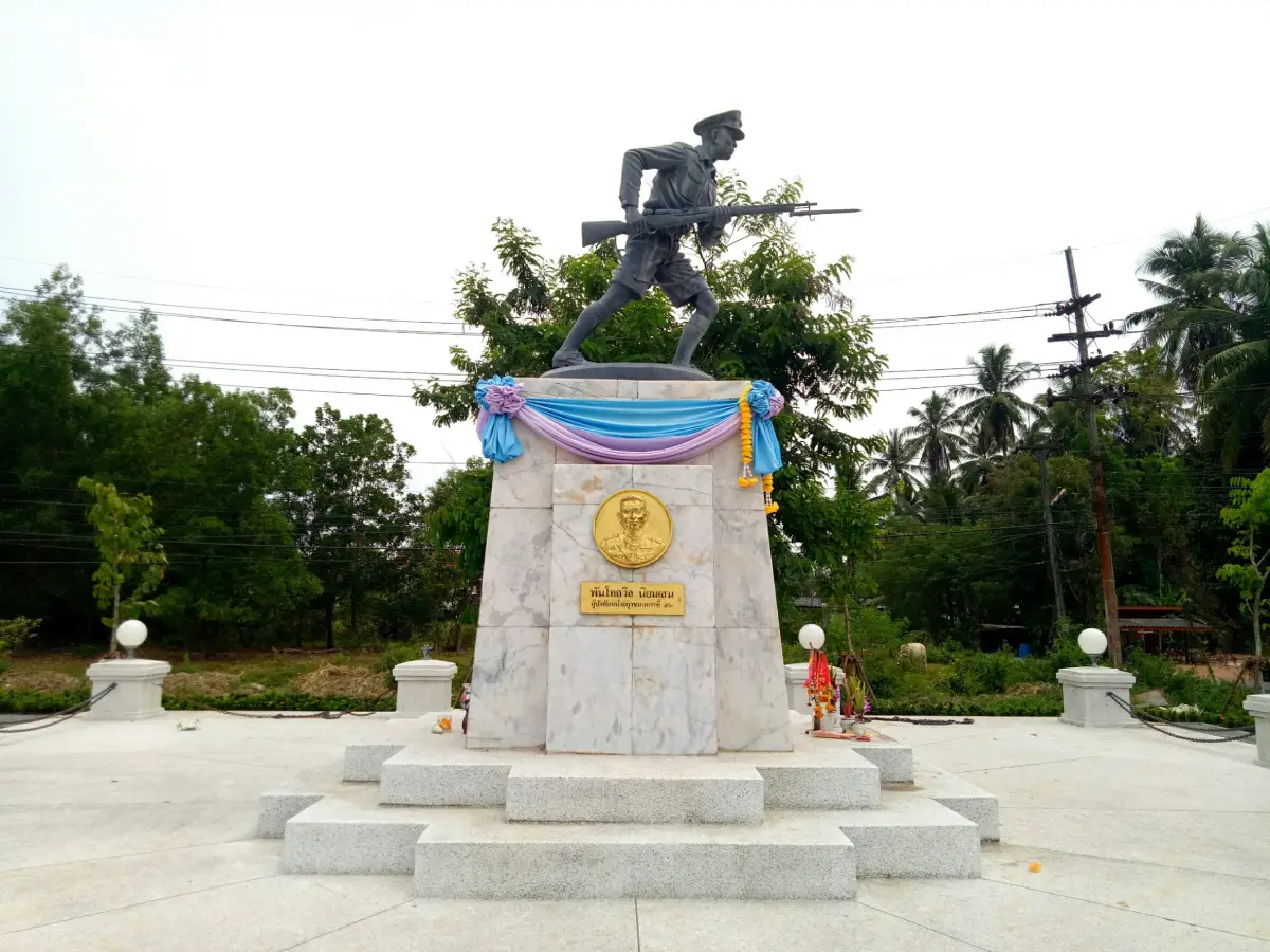 Youth Soldiers Monument Chumphon