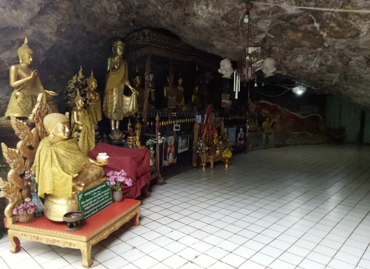 Wat Tham Tong Wat Tham Tong