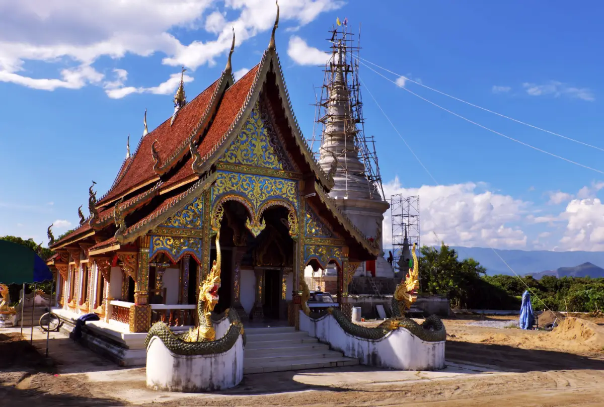 Wat Dong Yen Wat Dong Yen