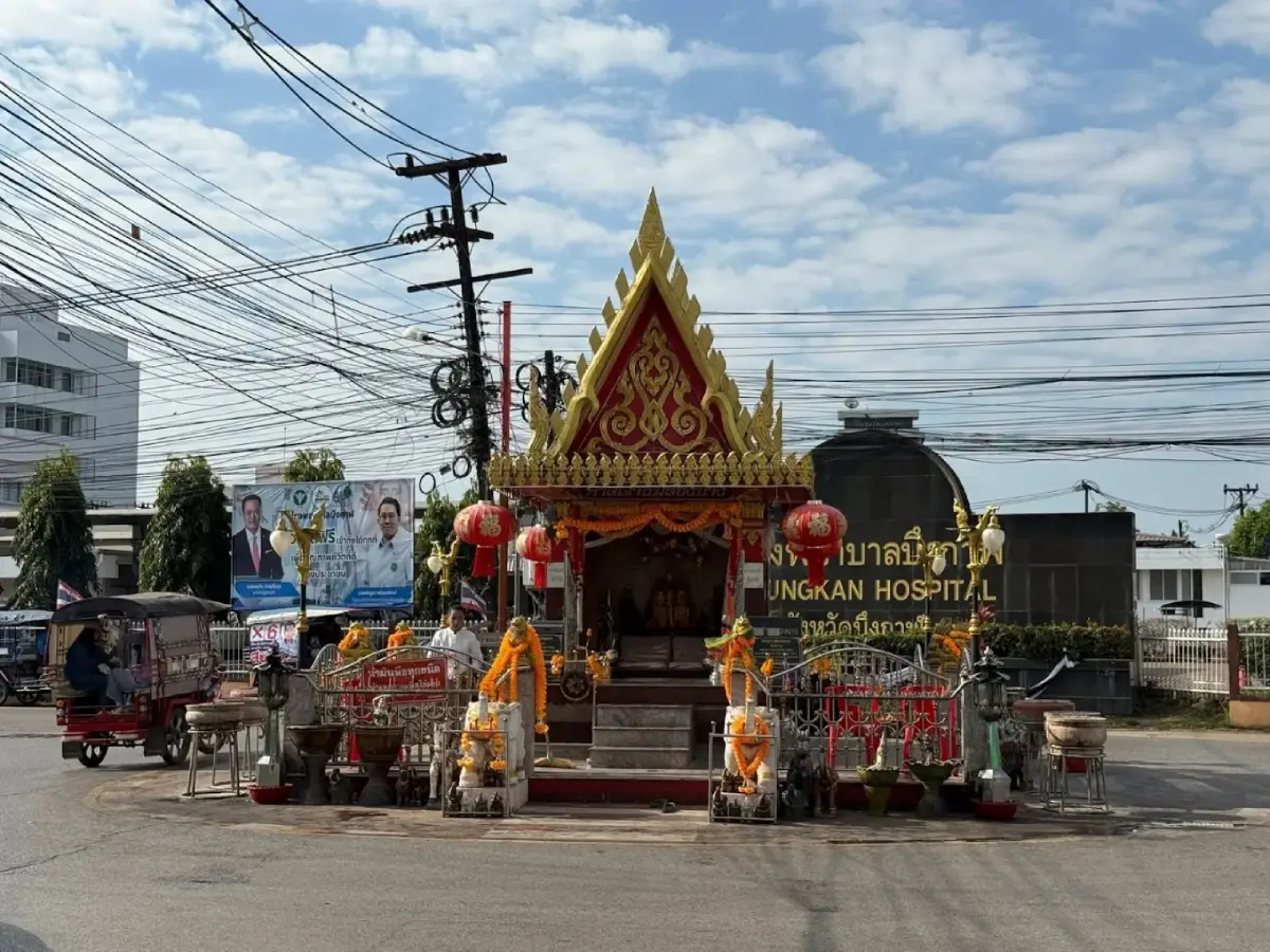 Chao Mae Song Nang Shrine, Bueng Kan, the sacred guardian shrine of two sisters