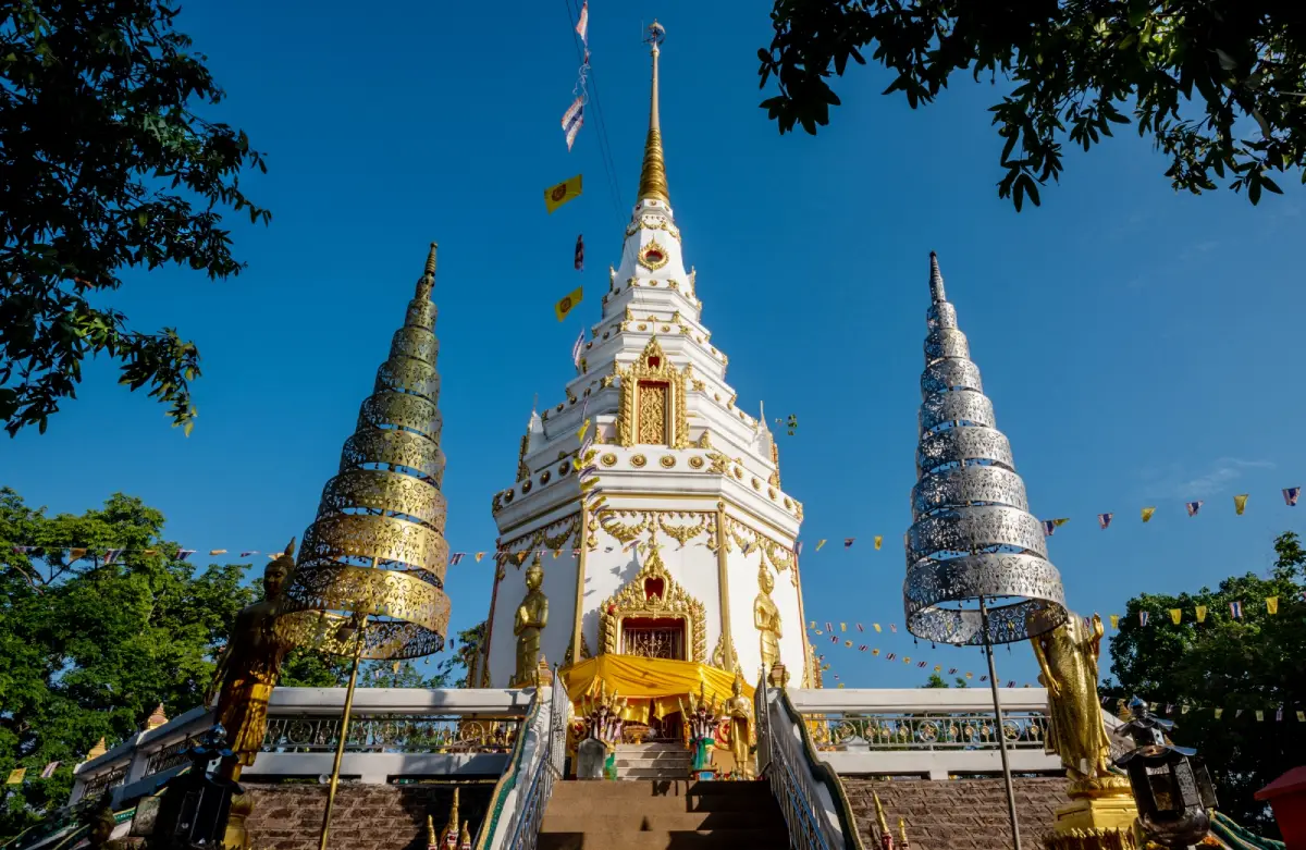 Wat Phra That Mahachai Nakhon Phanom