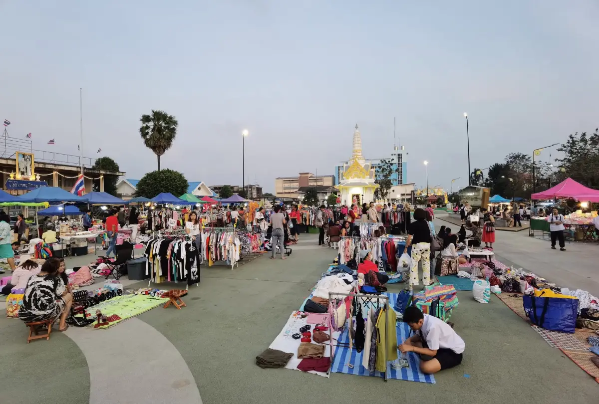 Municipal Walking Street Saphli Chumphon