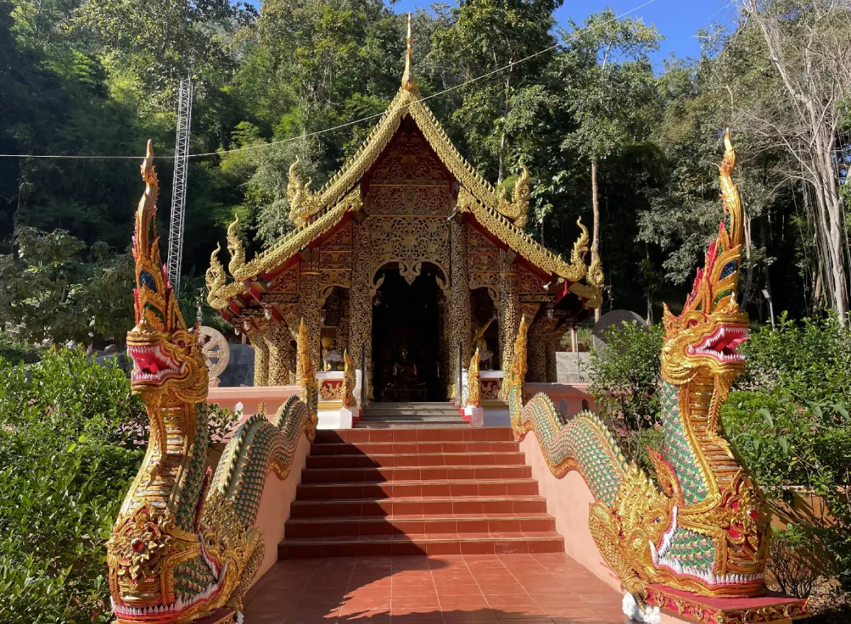 Wat Tham Pak Piang Wat Tham Pak Piang