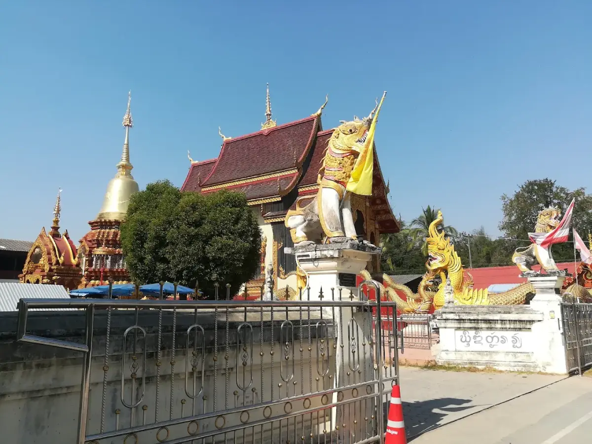 Wat Chai Sathan (Wat Pa Sao Noi) Wat Chai Sathan (Wat Pa Sao Noi)