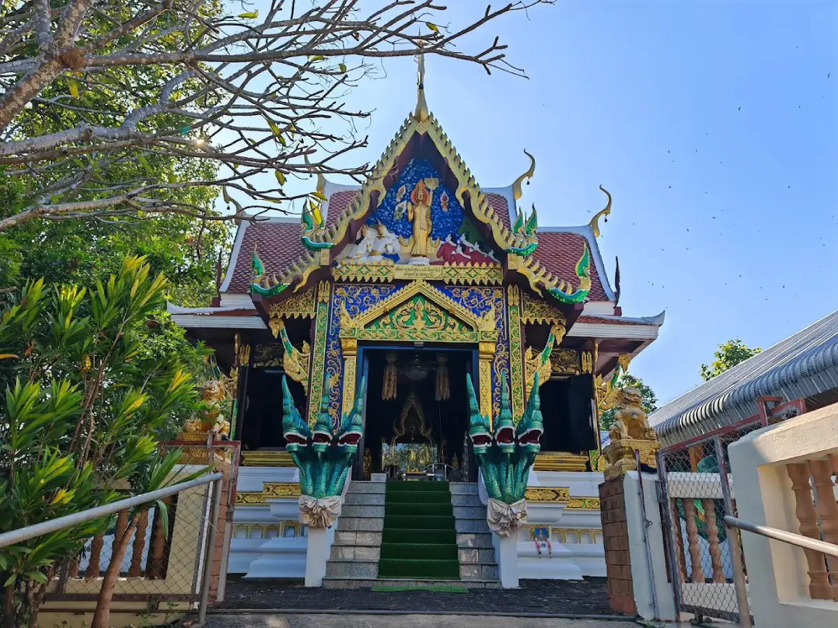 Wat Phra Phutthabat Khuang Pao Wat Phra Phutthabat Khuang Pao