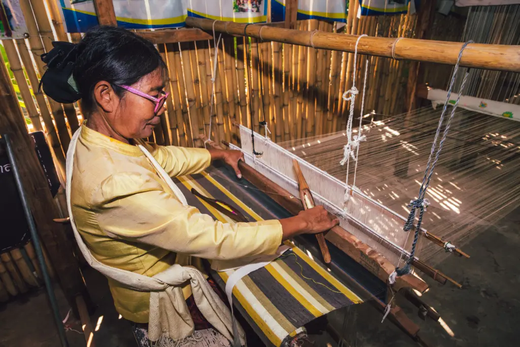 Na Pho Silk Weaving Village