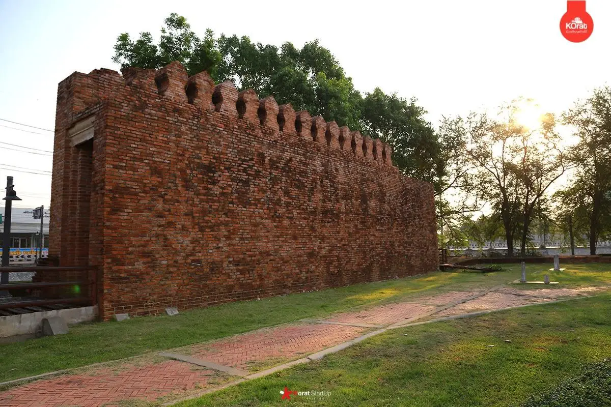 กำแพงเมืองเก่า กำแพงเมืองเก่า