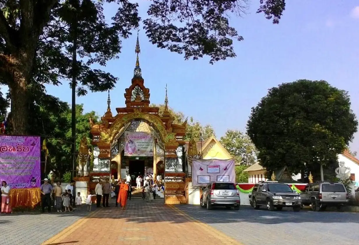 Wat Udom Chai Rat (Khi Lek Noi) Wat Udom Chai Rat (Khi Lek Noi)