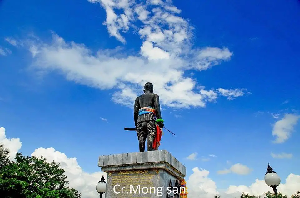 อนุสาวรีย์พระไกรสิงหนาท