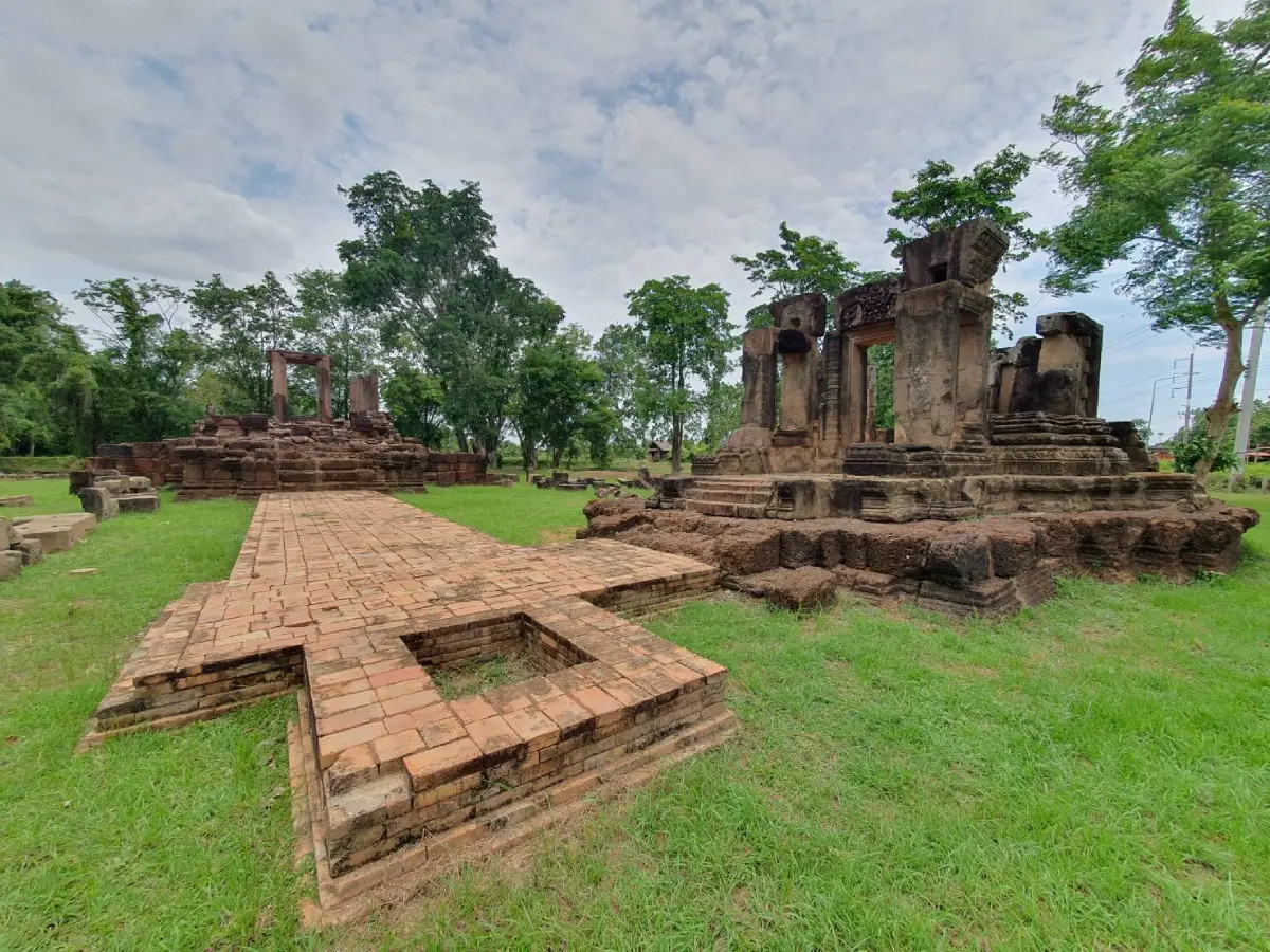 Prasat Phakho Prasat Phakho